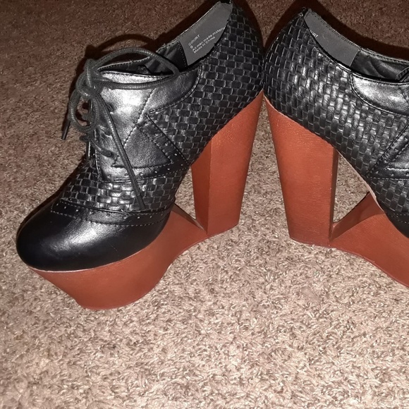 Privileged Shoes - Oxford cut out wedge Deena bootie Privileged Shoes - Oxford cut out wedge Deena bootie